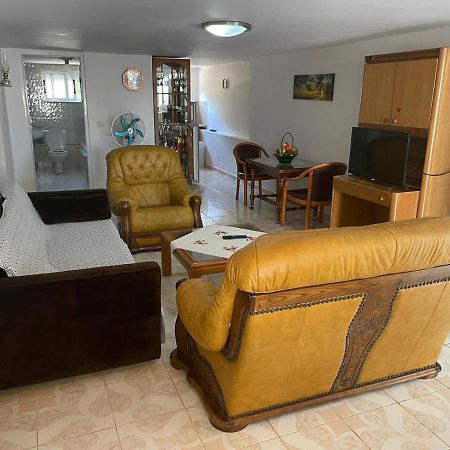 Apartamente Gleni Sarandë Exteriör bild