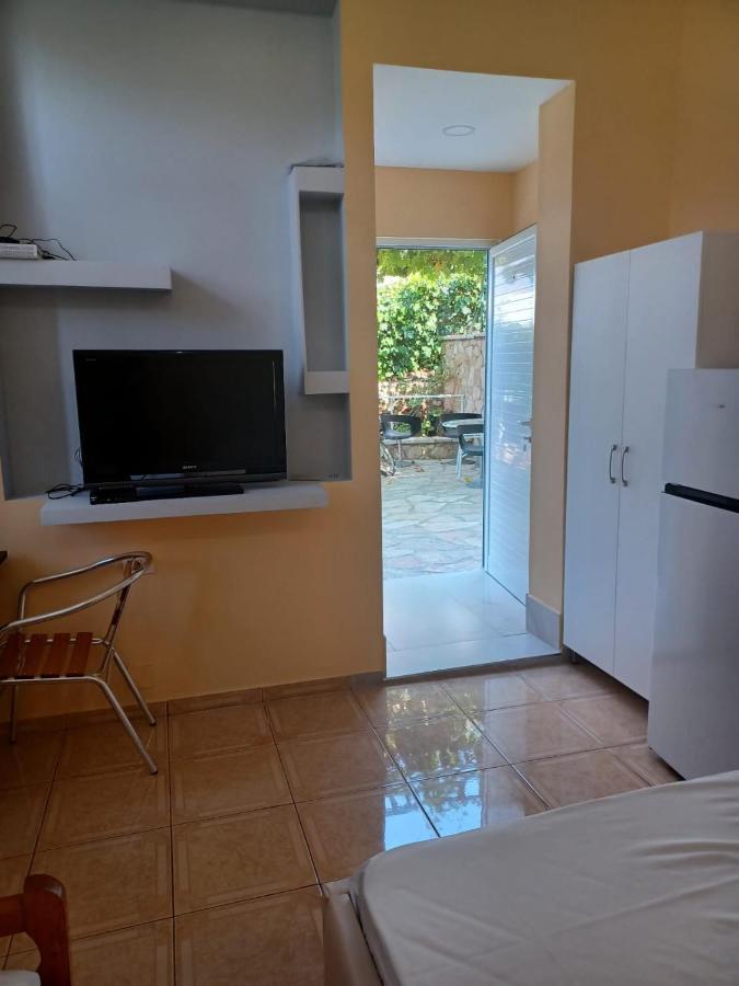 Apartamente Gleni Sarandë Exteriör bild
