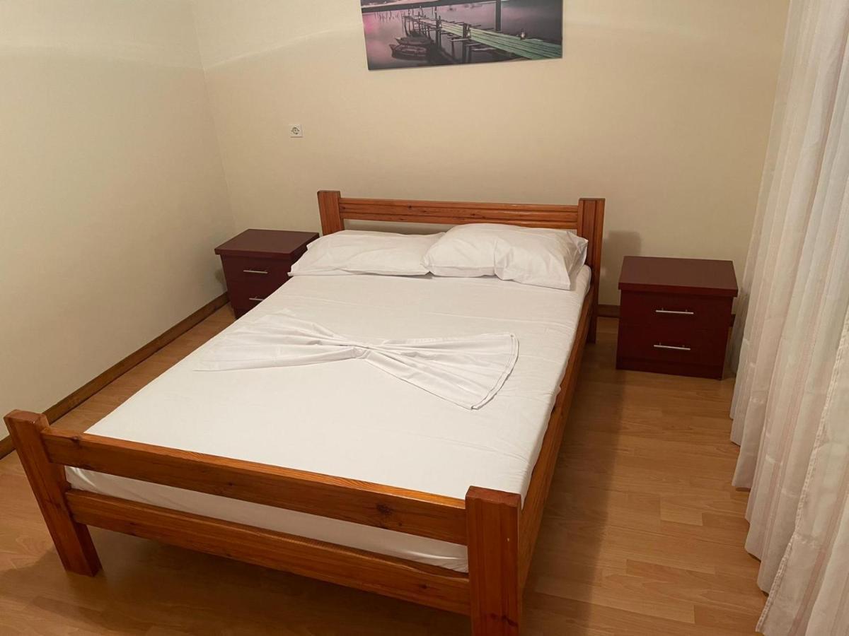 Apartamente Gleni Sarandë Exteriör bild